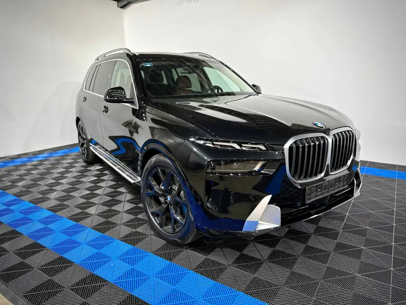 BMW X7 40i