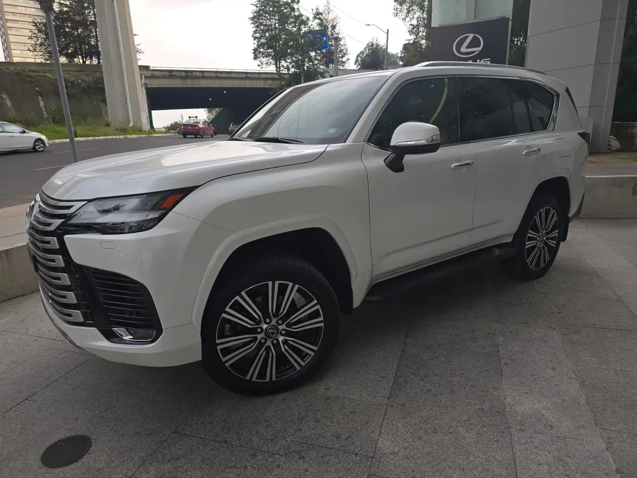 Lexus LX700H Luxury 2026, NEW, On stock – 3