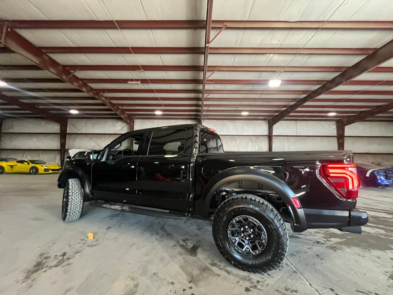 Ford Raptor R V8, 2025, NEW – 3