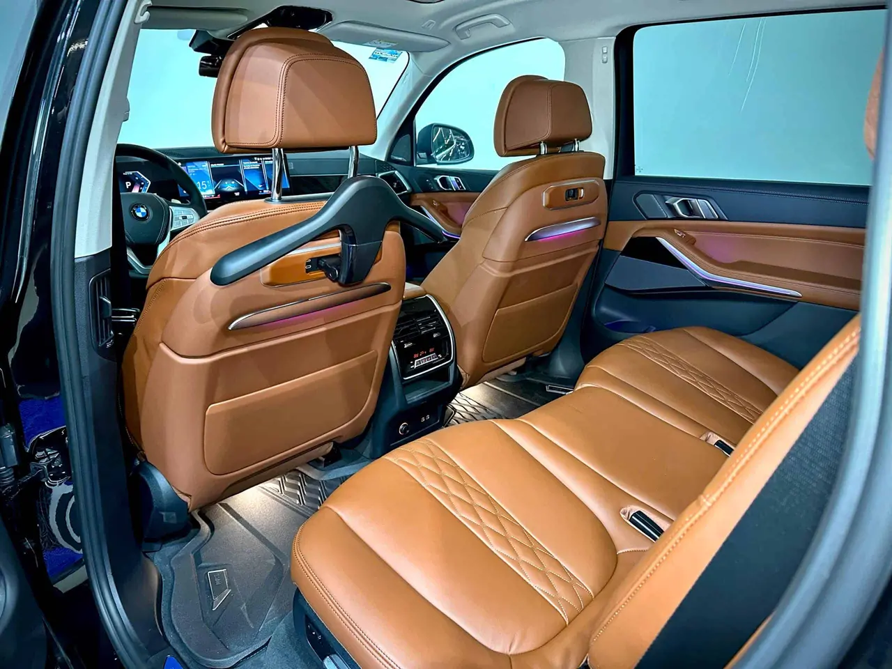 BMW X7 40i – 12