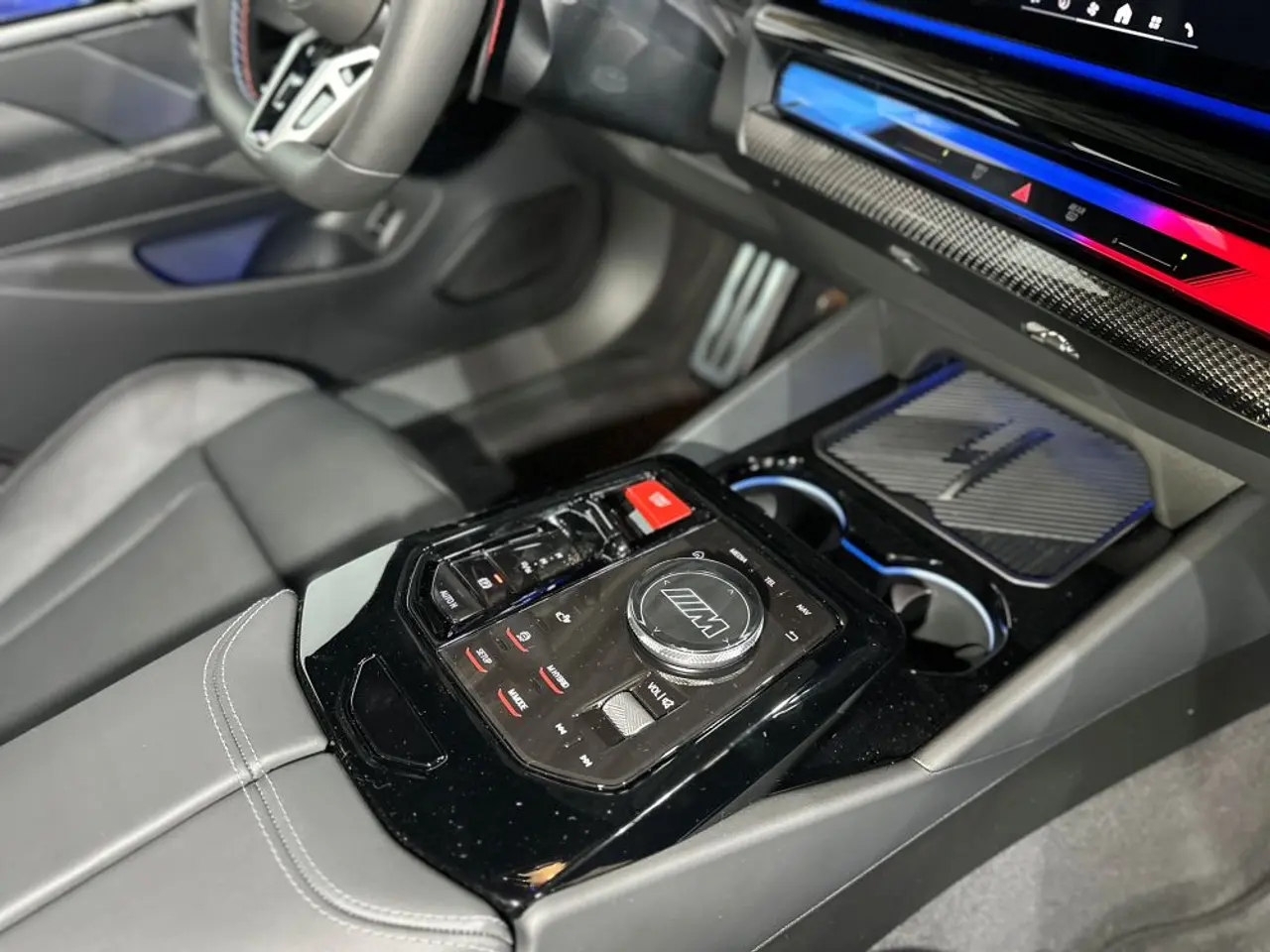 BMW M5 2025, NEW ULTIMATE On stock in Bremerhaven – 12