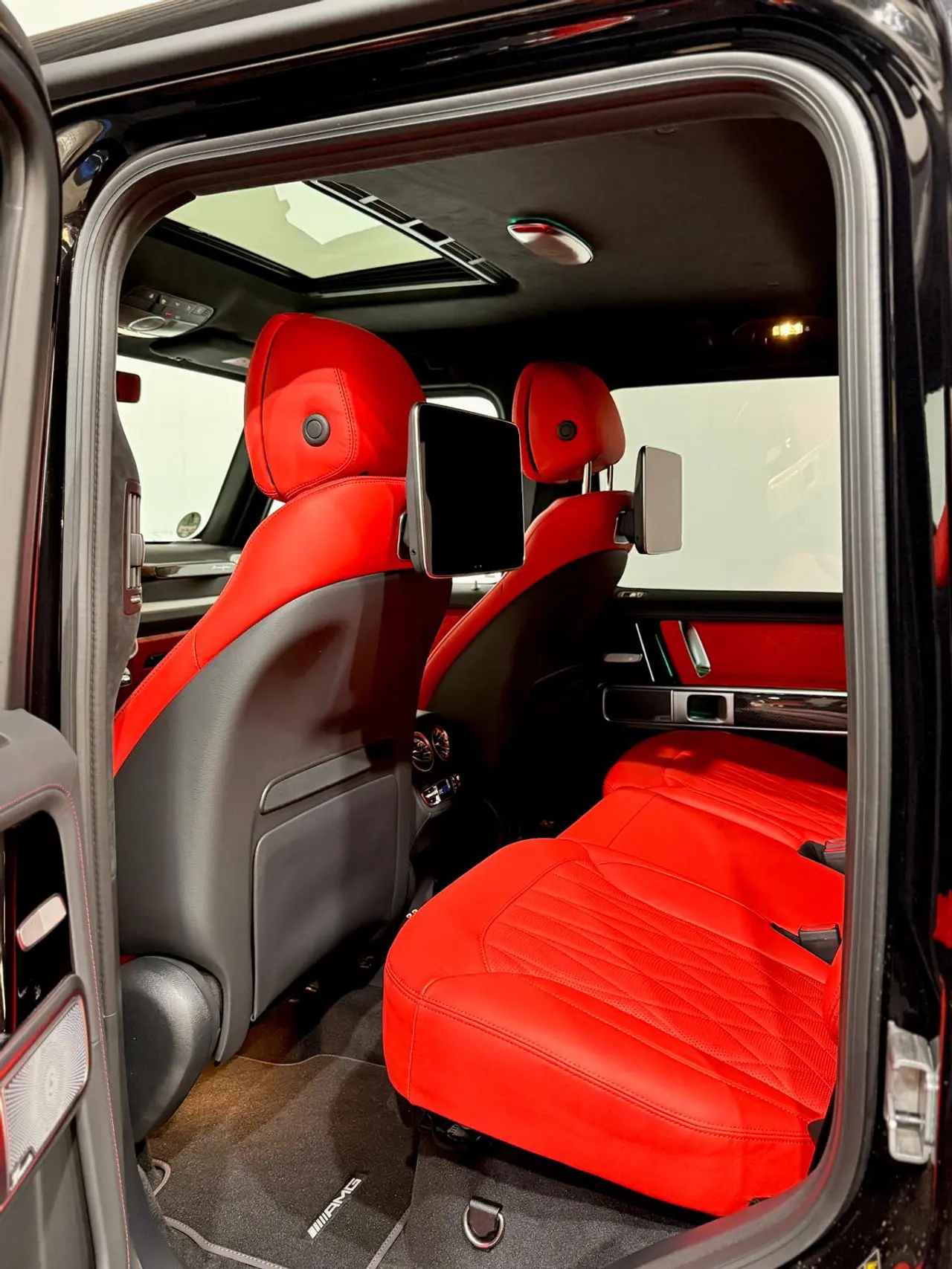 Mercedes G63 AMG V8 Gasoline, 2026 – 14