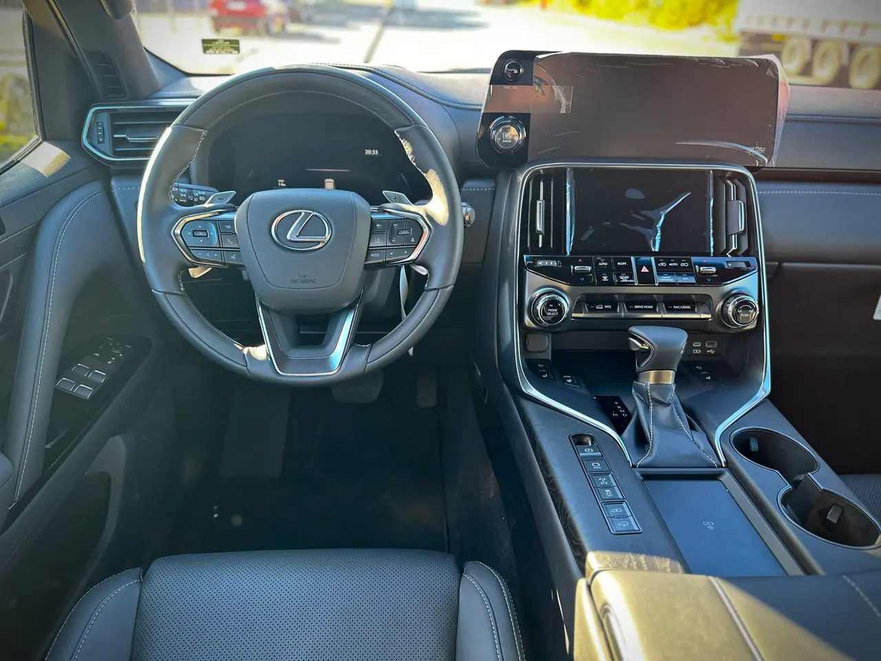 2 X Lexus LX600 Luxury NEW, On stock in Bremerhaven – 17