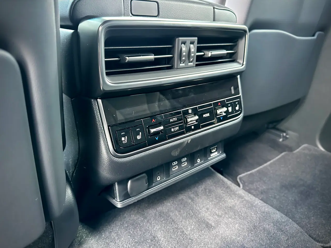 2 X Lexus LX600 Luxury NEW, On stock in Bremerhaven – 20